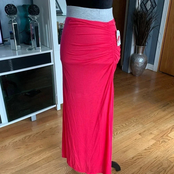 **NEW Stem Ruched Maxi Skirt - Picture 1 of 8